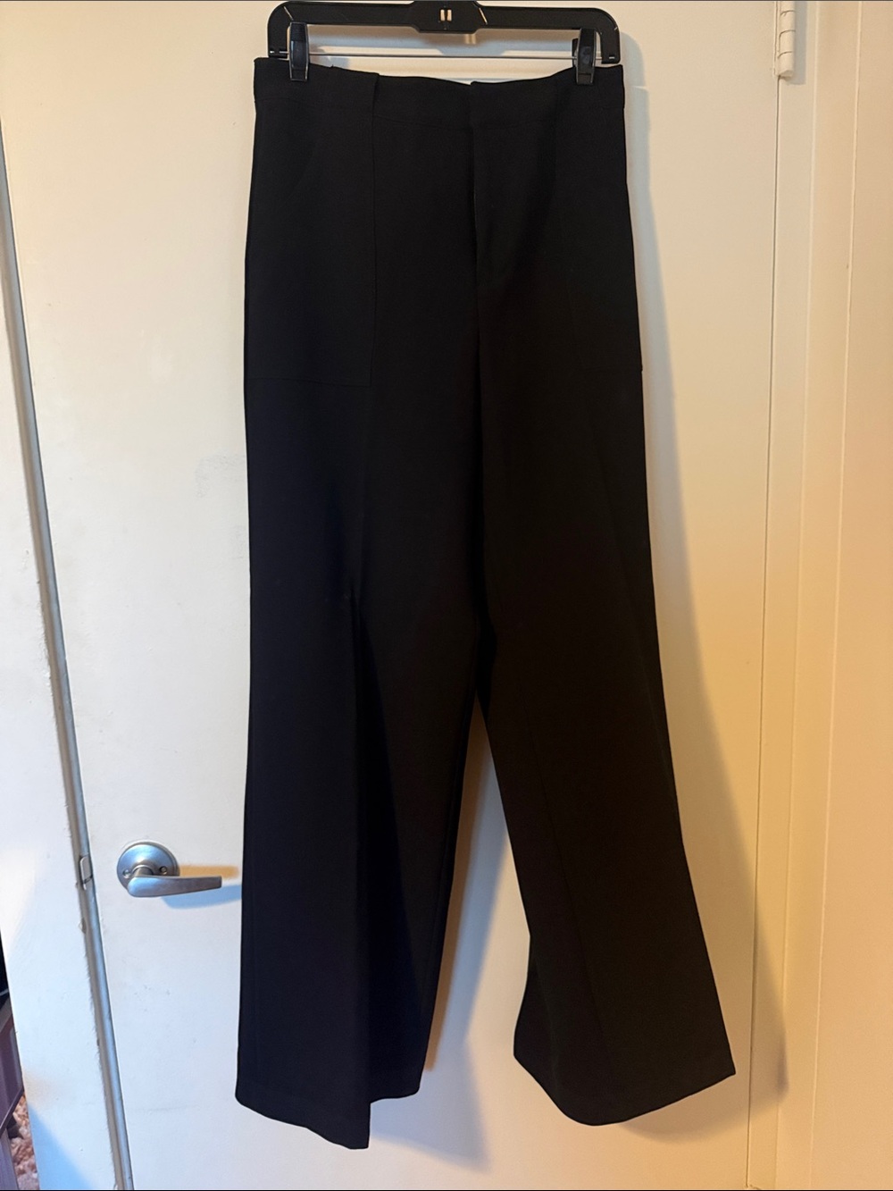 Bloomingdale’s Aqua - Black Pleated Slacks